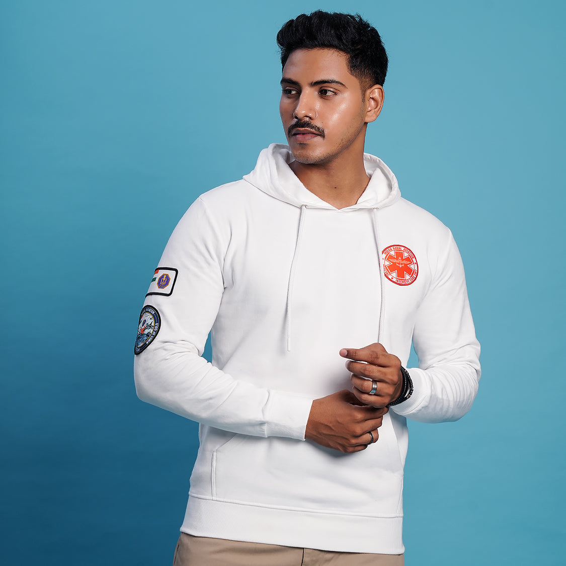 Indian Naval Aviation: MEDEVAC Rescue Oversized White Hoodie