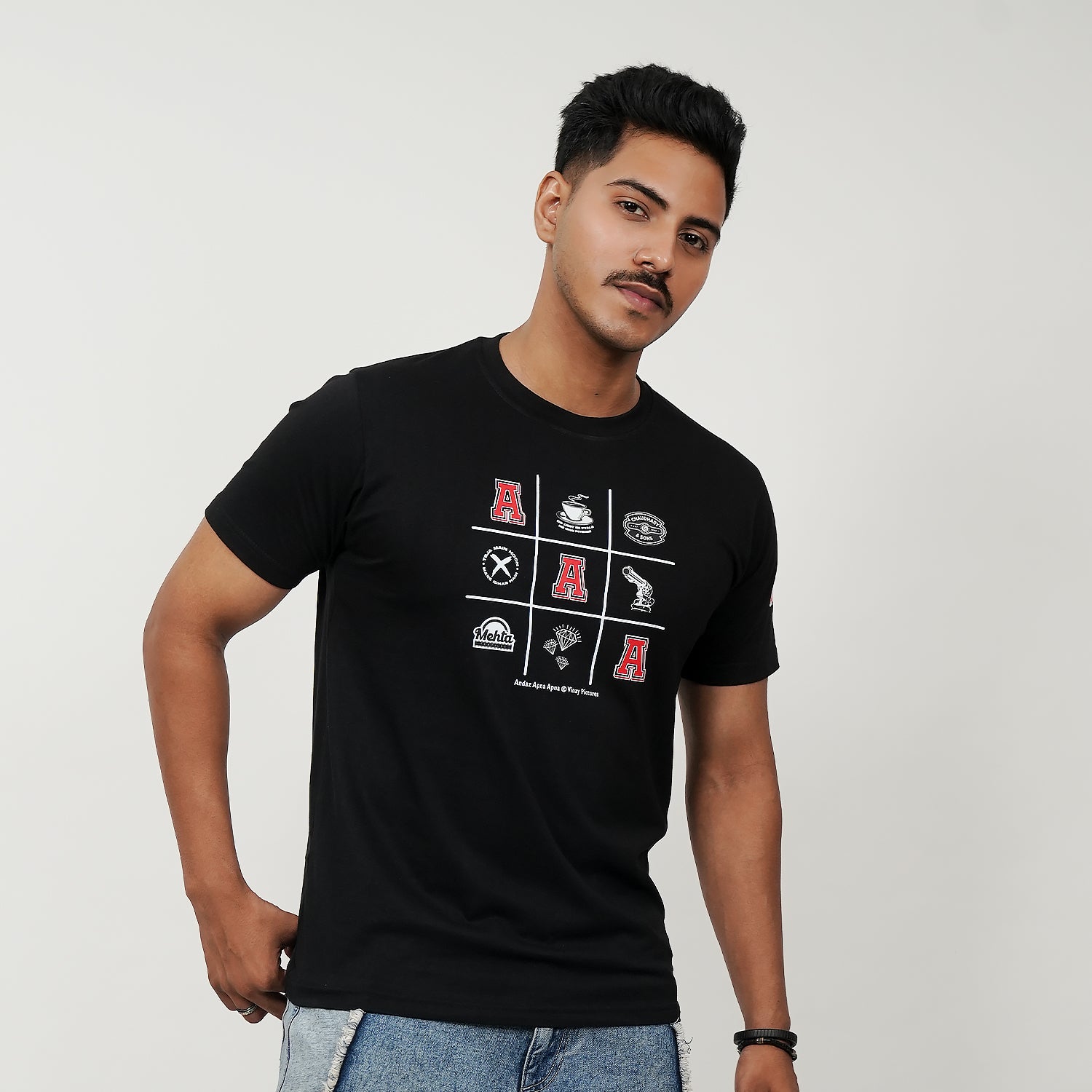 Andaz Apna Apna: The Tic Tac Toe Black T-Shirt