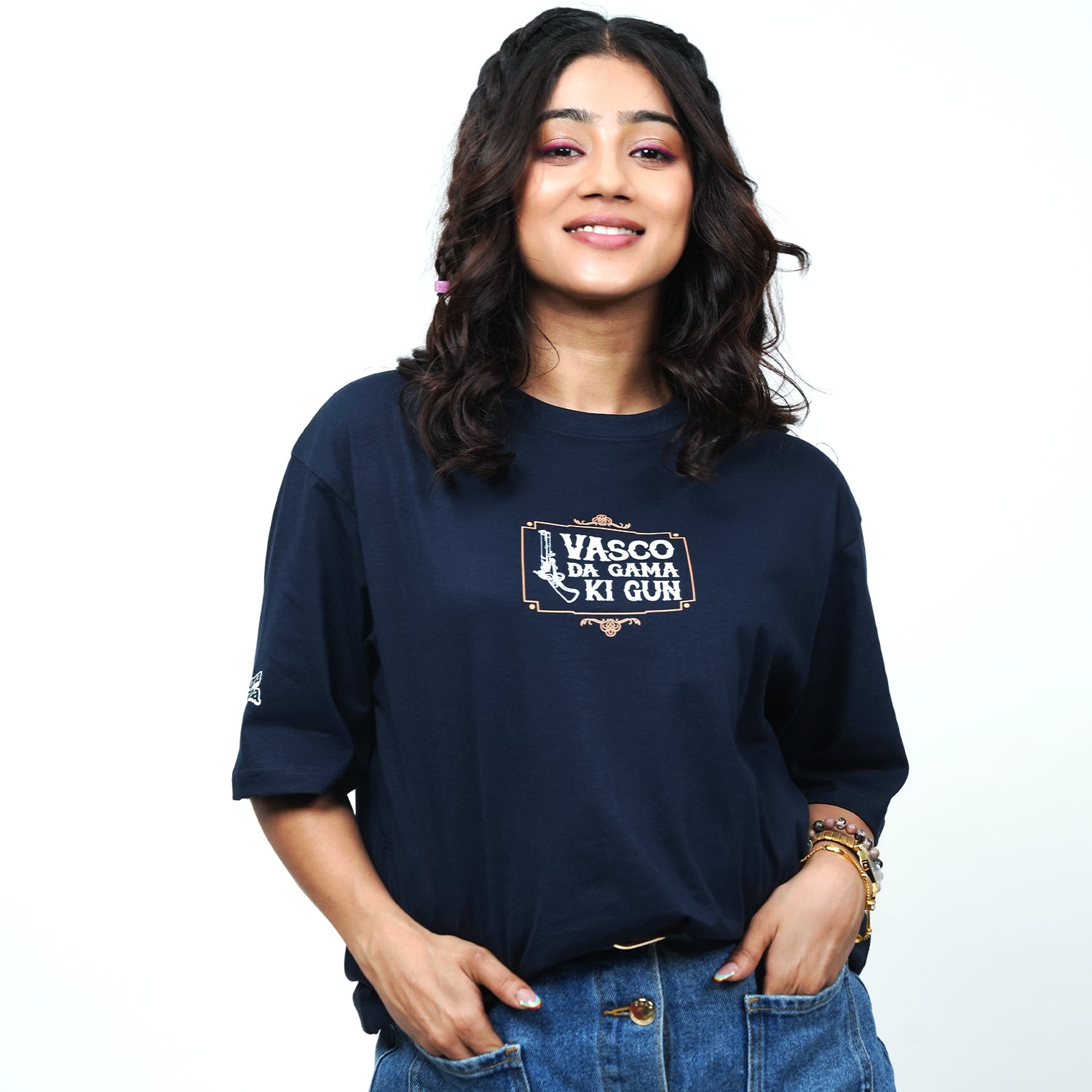 Andaz Apna Apna: Vasco Da Gama Ki Gun Oversized T-Shirt